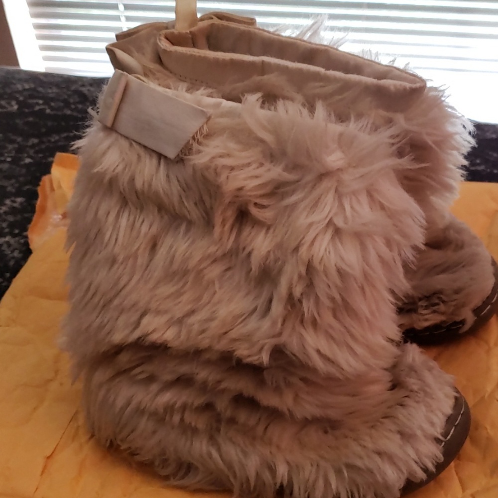Furry Boots toddler size 10